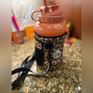 HydroJug Coral water bottle with Leopard Print Sleeve